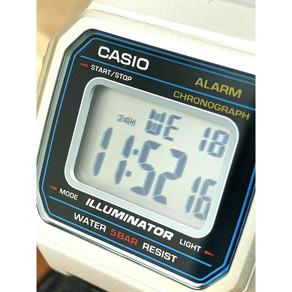Casio Men's Watch Quartz Illuminator Alarm Digital Silver Tone Steel 38mm B650W